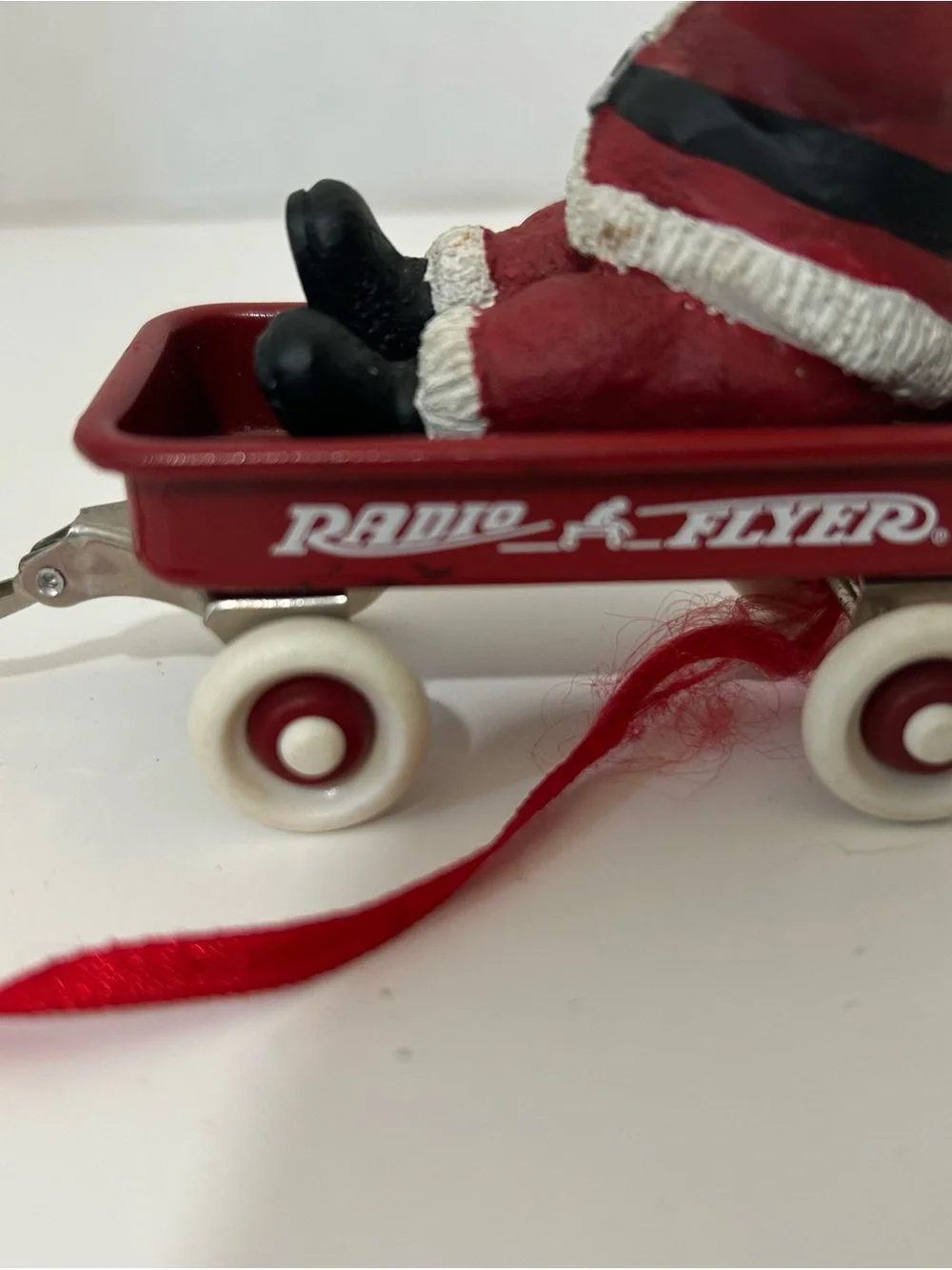 VERY RARE! Vintage 1999 Waving Santa Red Radio Flyer Wagon Toy Holiday Figurine